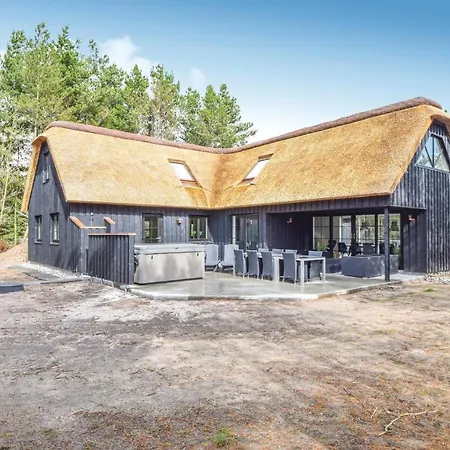 Nice In W/ Sauna, Wifi And 5 Bedrooms Blavand