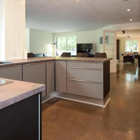 Holiday home Nice In W/ Sauna, Wifi And 5 Bedrooms Blavand